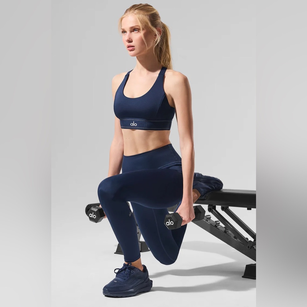 ALO Yoga Airlift Suit Up Bra Navy Size Small BNWT - Picture 6 of 11